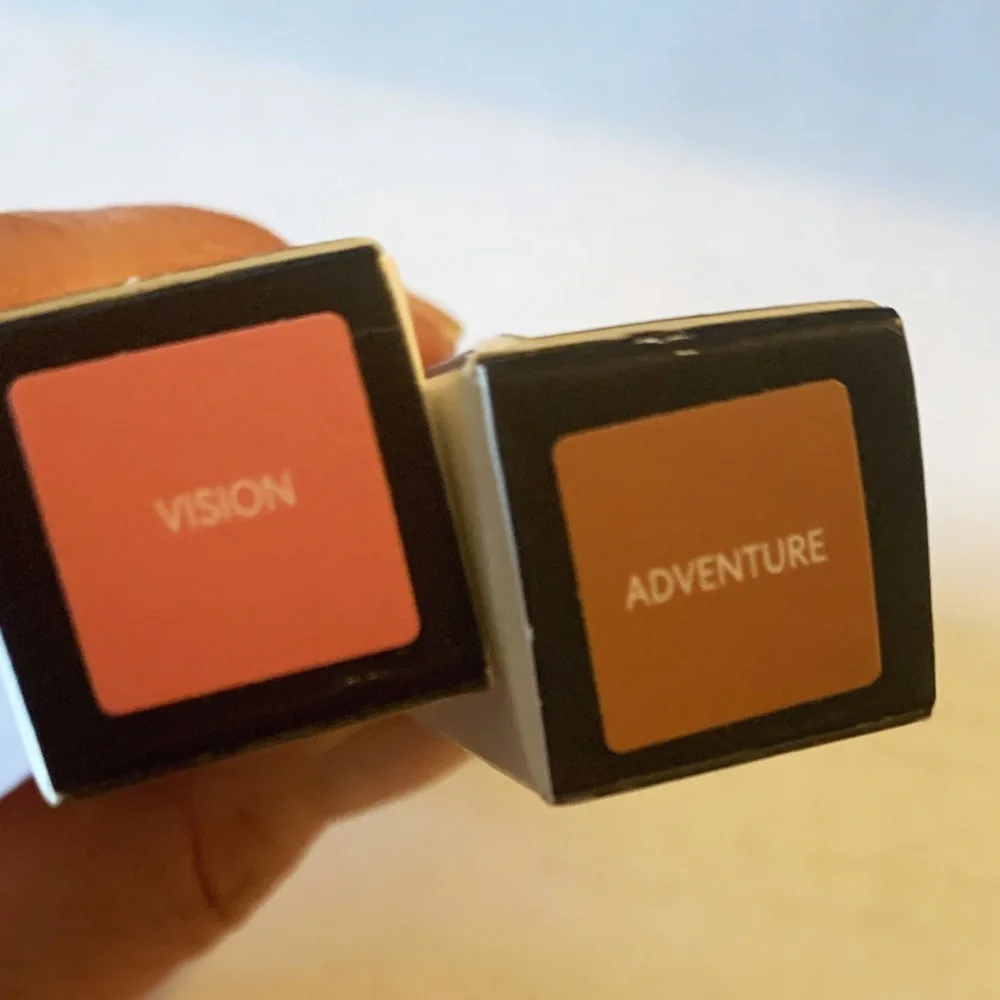 BareMinerals Lip Gloss MINERALIST Lip Gloss-Balm Colors VISION & ADVENTURE
